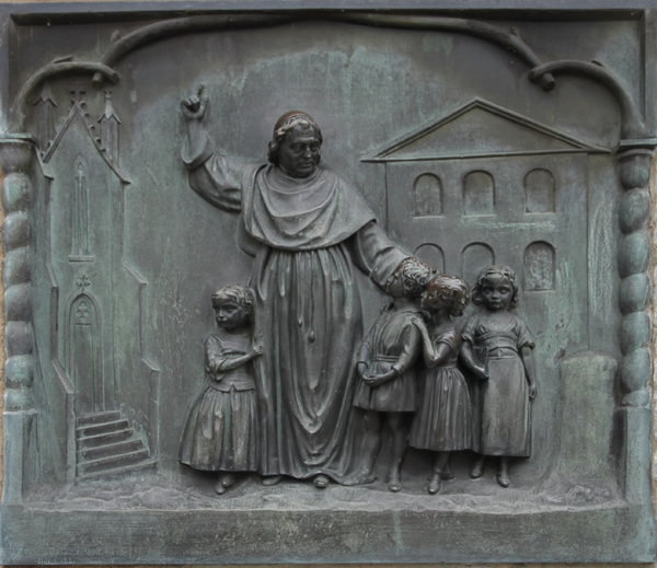 Pere girard relief big.png